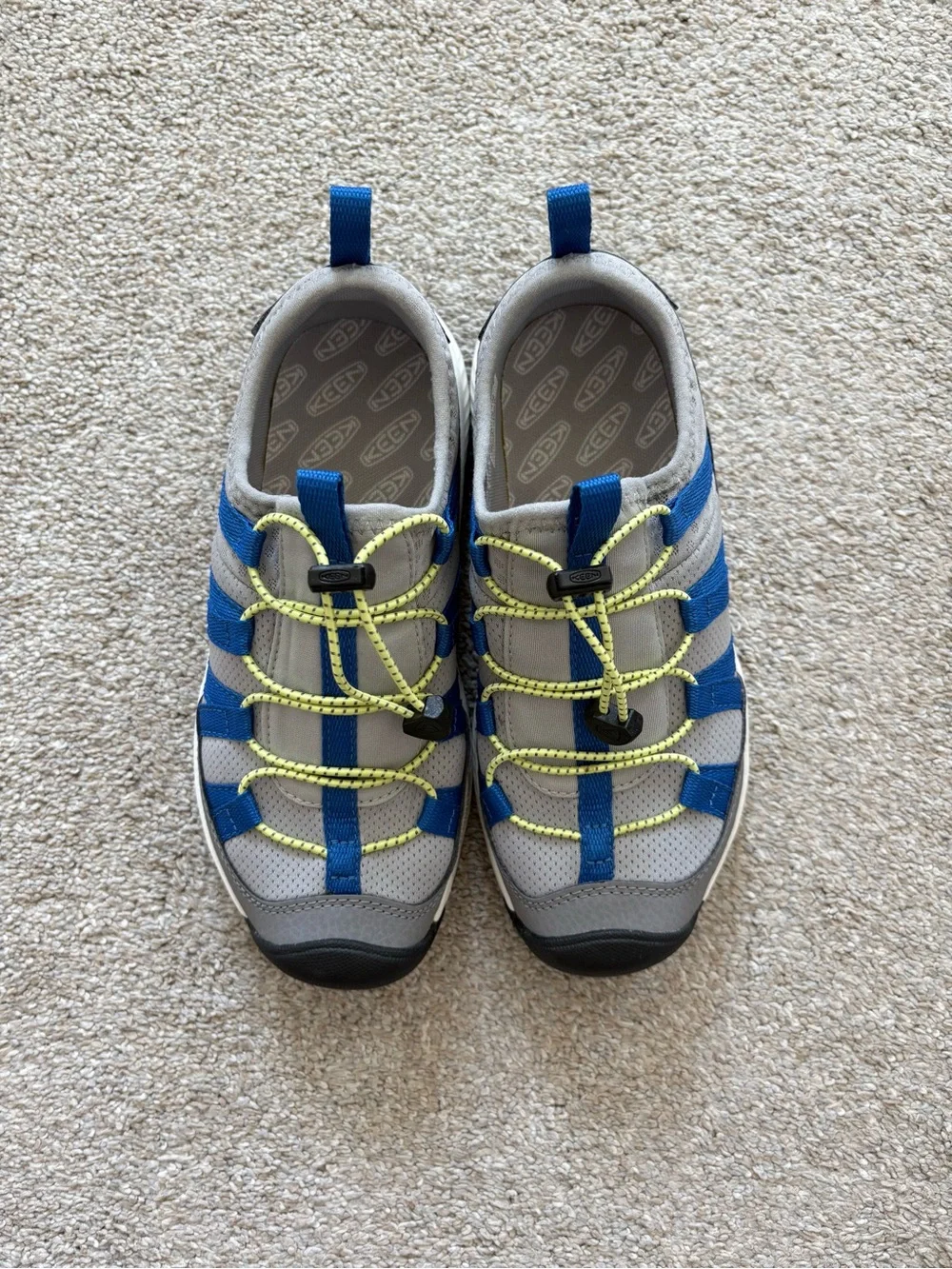 Kids Keen gray and blue Motozoa sneakers w/ neon yellow bungee laces, size 1